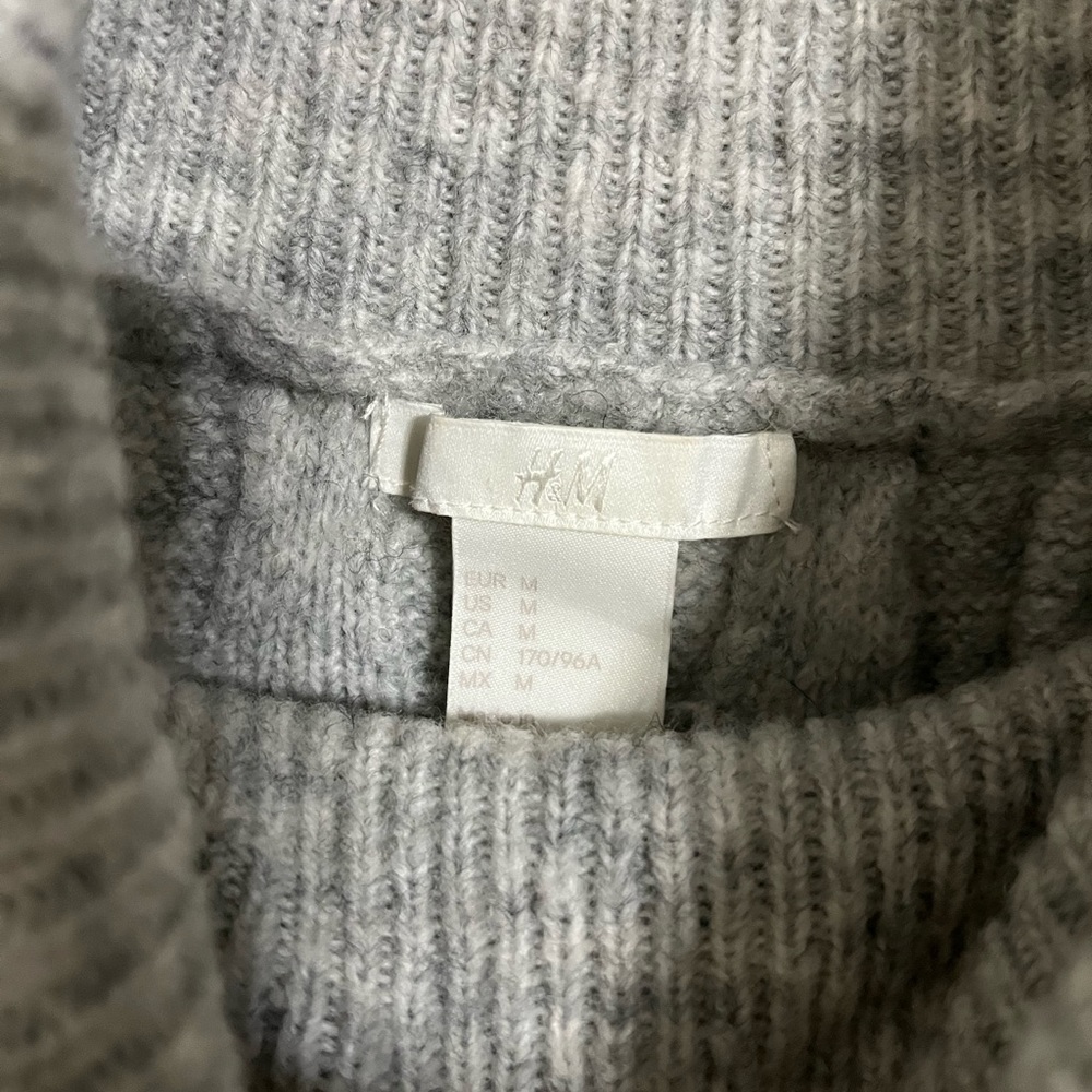 H&M Cable Knit Sweater - Picture 7 of 7